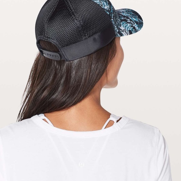 NWT Lululemon Dash And Splash Cap II TNLV Hat - Picture 3 of 4